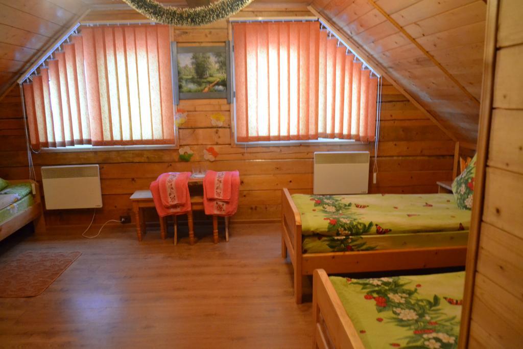 Sadiba Oprishok Lazeshchyna