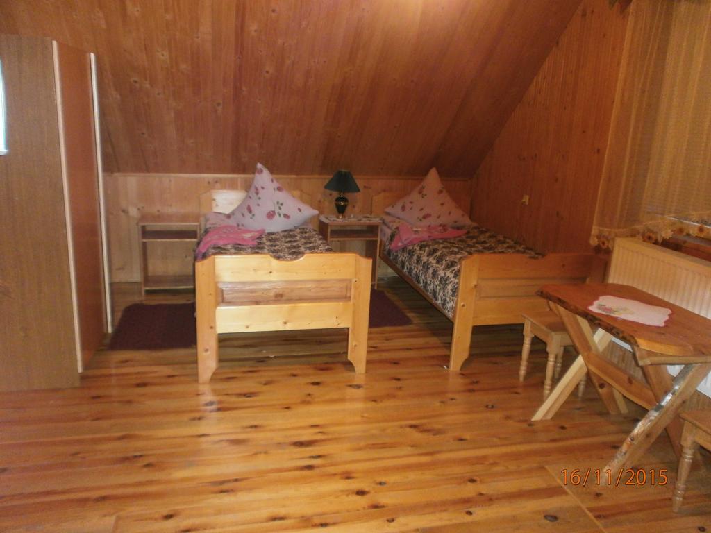Sadiba Oprishok Apartment Lazeshchyna